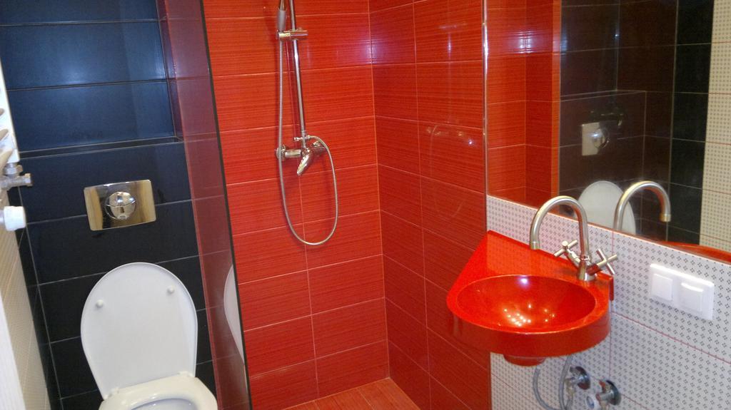 Studiospanie Studio Kapitana Z Balkonem Na Parterze Gdansk Habitación foto